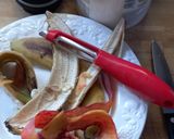A picture of step 1 of 306. Nectarine and Banana Smoothie.