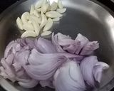A picture of step 3 of রেসিপি নাম এএগ চিলি আমার পথম রান্না এক চিলি বানো জন্য লাকছে.