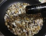 Foto del paso 5 de la receta: Coquinas al ajillo de Isla Canela⛱️