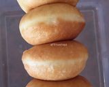 Foto langkah ke 7 dari resep Donat Kentang, tabur gula palm.