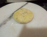 A picture of step 3 of Aloo palak ki kachori.