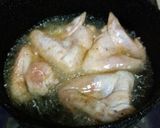 Foto del paso 2 de la receta: Alitas de pollo fritas