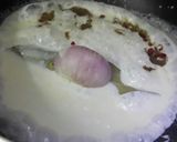 A picture of step 2 of White Sauce Pasta.