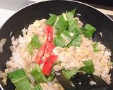 รูปขั้นตอนการทำที่ 4 ของ ข้าวผัดปลาหมึก