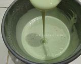 Foto langkah ke 3 dari resep Kue cucur pandan.