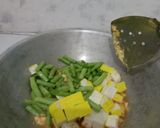 Foto langkah ke 3 dari resep Tahu buncis tomyum.