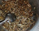 A picture of step 3 of Ugali with wet fry omena.