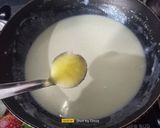 A picture of step 3 of Malai Coconut Rolls.