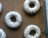 A picture of step 5 of Sesame Cheese Bagels.