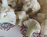 Foto del paso 2 de la receta: Encurtidos veganos: coliflor con cúrcuma