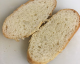 Foto del paso 1 de la receta: Mini bocadillo de jamón y queso
