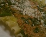 A picture of step 8 of Pesto Turkey Florentine Lasagna Roll Ups.