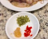 Hình bước làm 3 của món Hủ Tíu Hải Sản