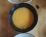 Roppanós bundájú rántott cukkini recept fázis 2 fotója