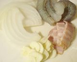 A picture of step 1 of Super Creamy Avocado Cream Pasta.