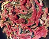 Foto del paso 2 de la receta Ternera con salsa picante de tomate