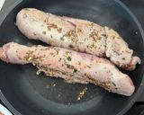 Foto del paso 2 de la receta Solomillo de cerdo asado envuelto en bacon y hojaldre