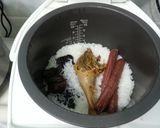 A picture of step 5 of Waxed Meat Rice / Lap Mei Fan.