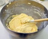 A picture of step 2 of Cookie Bouquet.