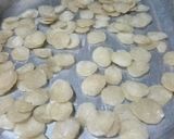 Foto langkah ke 5 dari resep Kerupuk Nasi.