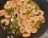 Foto del paso 2 de la receta: Bacalao estilo bilbaína con gambas