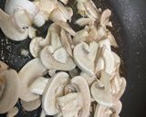 A picture of step 4 of Mushroom mattar curry with coconut flavour.