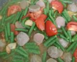 Foto langkah ke 3 dari resep Tumis Tauge Kacang Panjang.