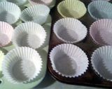 A picture of step 2 of Sunshines dream orangesicle cupcakes.