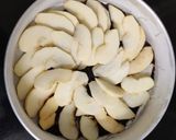 A picture of step 4 of Unsidedown apple Cake.