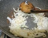 Foto langkah ke 2 dari resep Ayam seledri kecap.