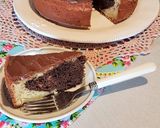 Foto del paso 9 de la receta: Torta marmolada con chispas de chocolate y baño de Nutella!