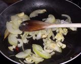 A picture of step 2 of Fried Leek and Onion.