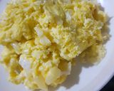 A picture of step 8 of Super Tasty Garlic Omelette.