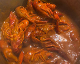 Foto del paso 4 de la receta: Cangrejos de río en salsa de tomate picante 🤤