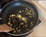 Foto del paso 1 de la receta: Almejas con salsa miso