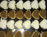 Foto del paso 3 de la receta: Masitas cupido 🖤💛 (fácil, ricas y económica)