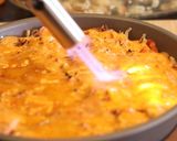 Foto langkah ke 7 dari resep Salmon Mentai Rice: Menu Restoran Bikin Di Rumah!.