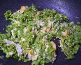 รูปขั้นตอนการทำที่ 2 ของ ดอกขจรผัดไข่