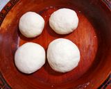 صورة لخطوة 3 من وصفة بيتزا اقتصادية وبنينة 😋😍😍