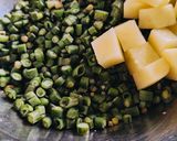 A picture of step 1 of Yardlong beans sabji.