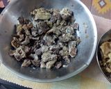 A picture of step 6 of Siri (Goat Head Stew).