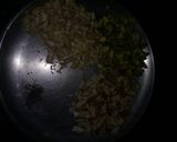 A picture of step 3 of Kesar Dry Fruits Malai Kulfi.