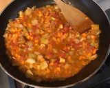 Une image de l'étape 9 de Tomates noires farcies à l élan,oignon et carotte,couronne de poireaux.