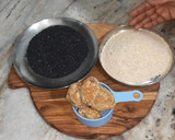 A picture of step 1 of Til Gud Ladoo.