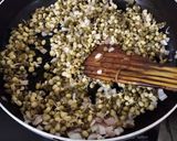 A picture of step 2 of Hariyali Pulao.