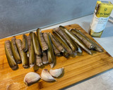 Foto del paso 1 de la receta: Navajas al ajillo con vino blanco