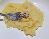 Foto langkah ke 1 dari resep Roti Sobek Kentang.