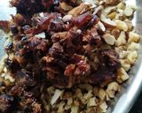 वाॅलनट,डेट केक (walnut dates cake recipe in marathi) रेसिपी स्टेप 2 फोटो