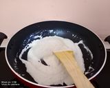 A picture of step 2 of பாதாம் அல்வா.