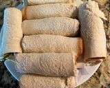 A picture of step 2 of Chả Giò Sandwich.